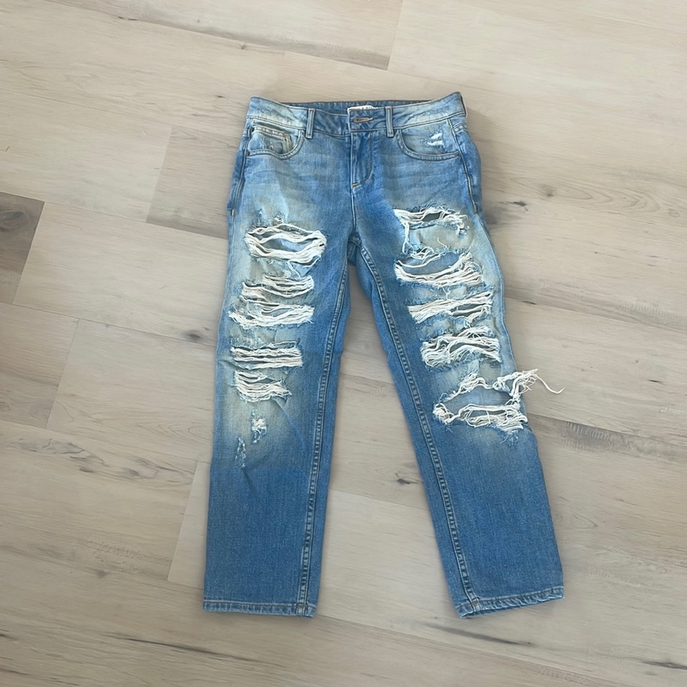 Alice + Olivia ripped cropped jeans